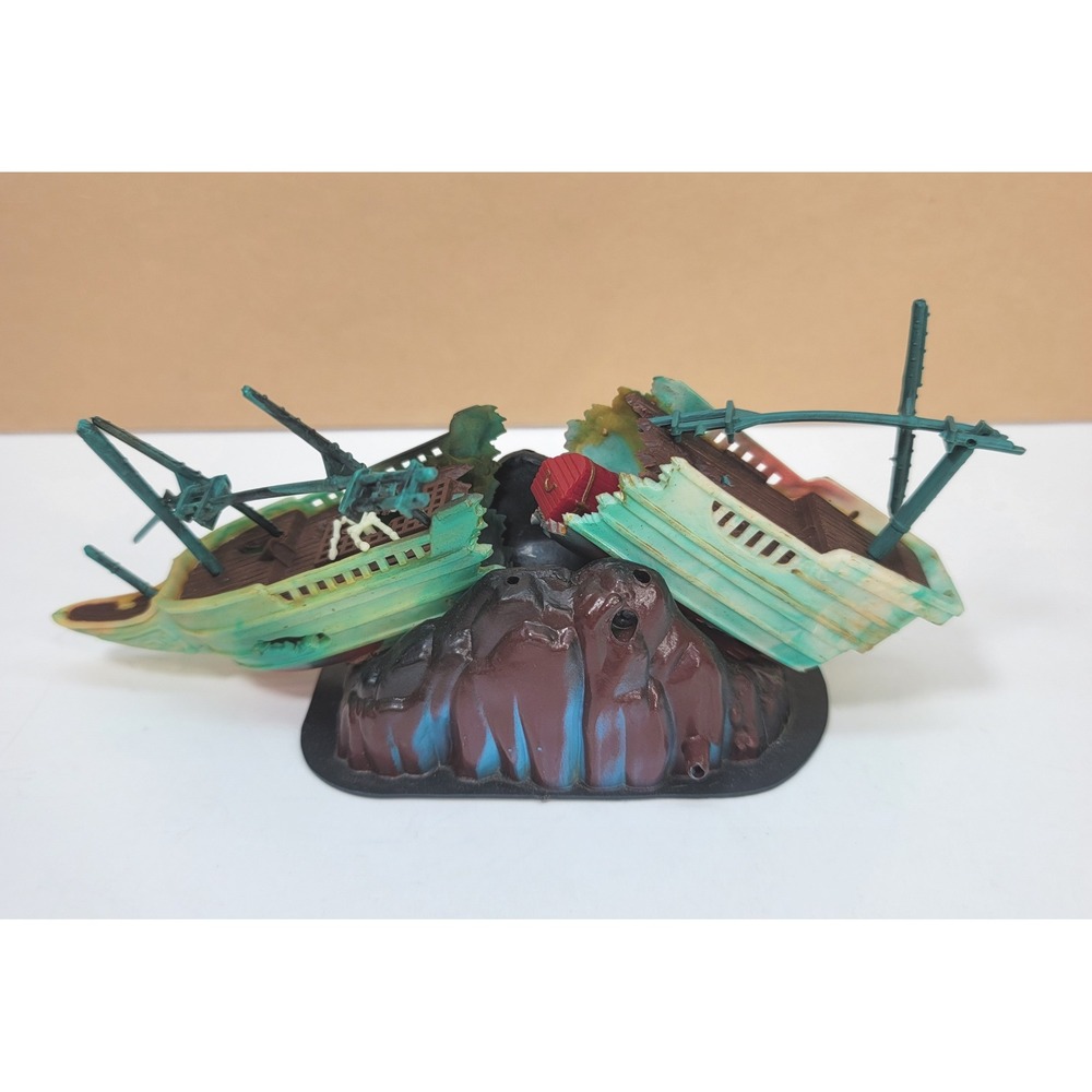 Vtg Sunken Pirate Shipwreck Aquarium Bubbler/Decor Resin Fish Tank Ornament Rock